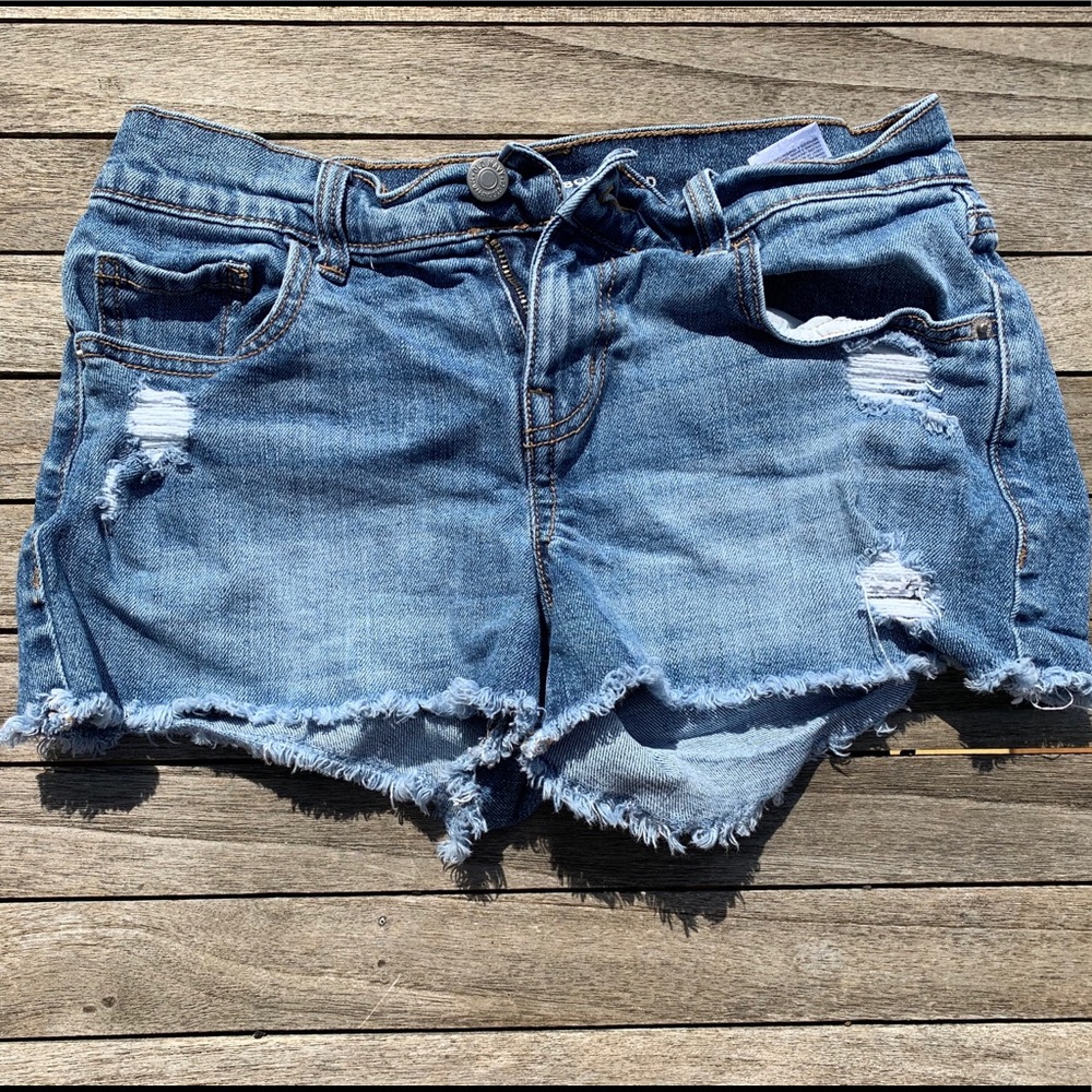 Old navy boyfriend shorts